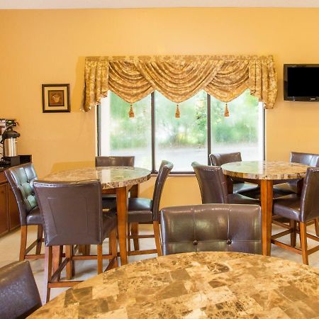 Travelodge By Wyndham Fort Myers Airport Eksteriør bilde